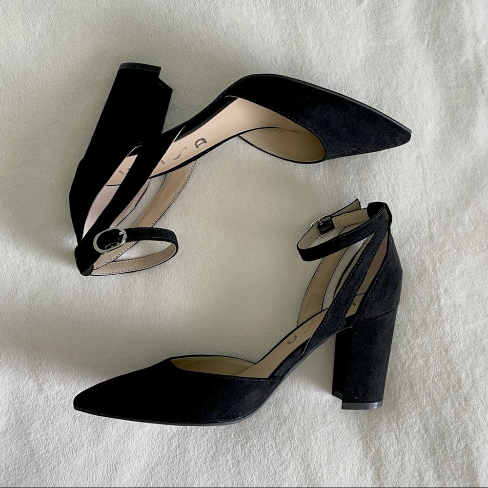 Pointed-toe suede heels